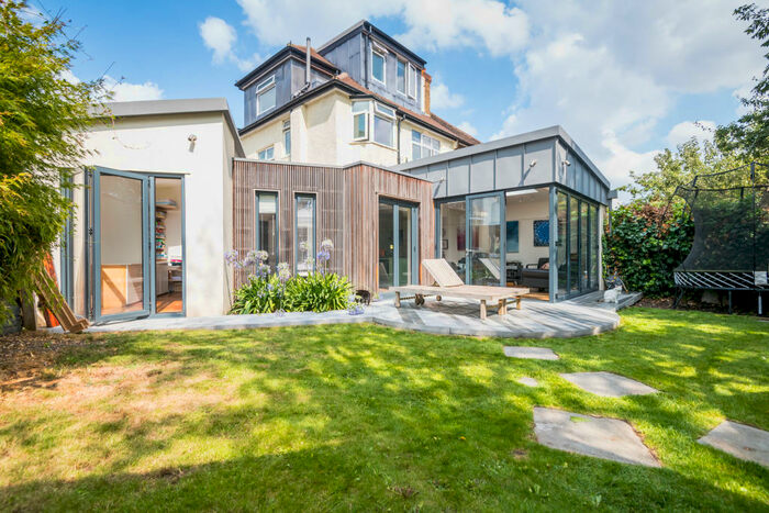 5 Bedroom Semi-Detached House To Rent In Fairlie Gardens, SE23