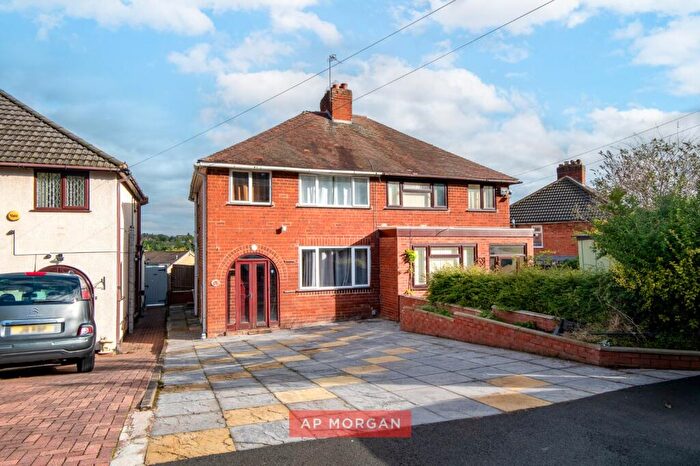 3 Bedroom Semi-Detached House For Sale In Nigel Avenue, Birmingham, West Midlands, B31