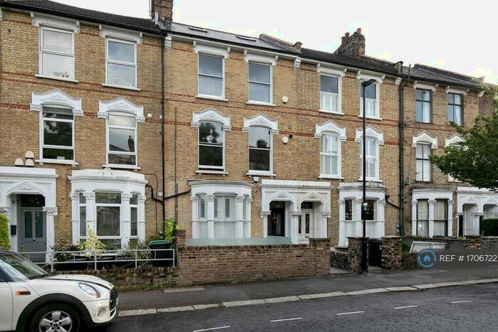 2 Bedroom Flat To Rent In Lancaster Road, London, N4