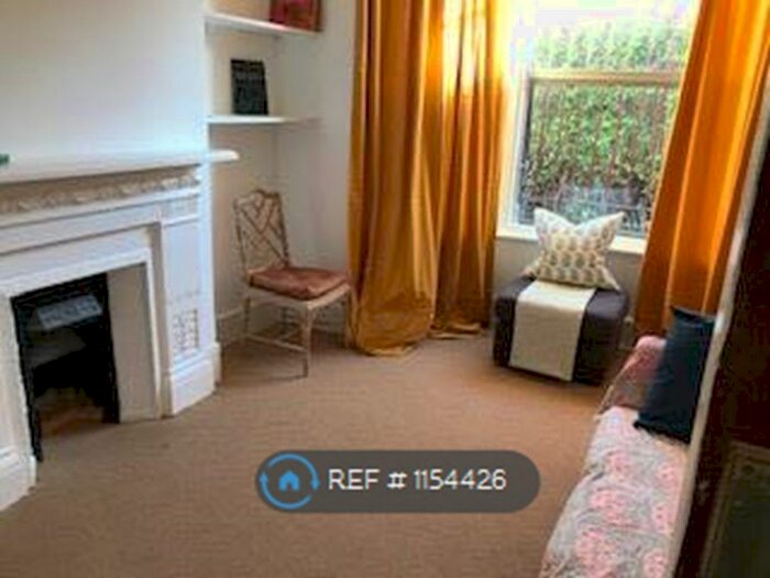 1 Bedroom Flat To Rent In London, London SW2