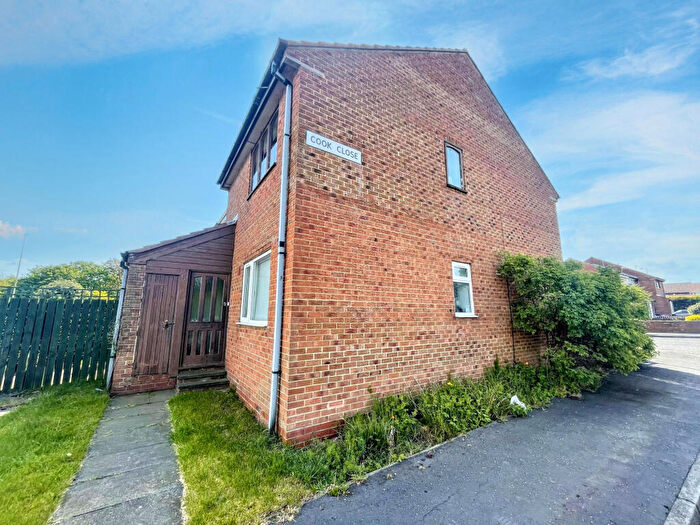 1 Bedroom Flat For Sale In Cook Close, Lyton Park, South Shields, Tyne And Wear, NE33