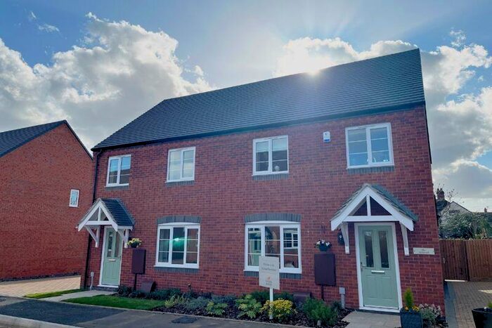 3 Bedroom Semi-Detached House For Sale In Woodwinds, Warton, Tamworth, B79