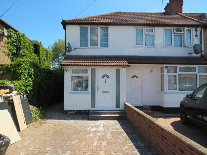 3 Bedroom Property To Rent In Kenilworth Avenue, Harrow, HA2
