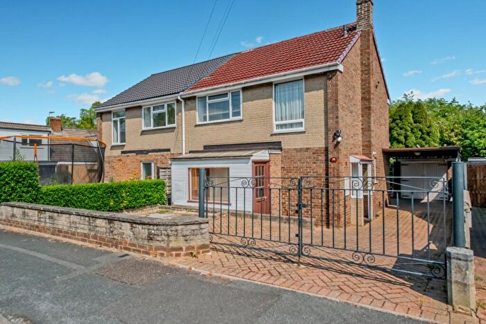 3 Bedroom Semi-Detached House For Sale In Pollard Avenue, Gomersal, Cleckheaton, West Yorkshire, BD19