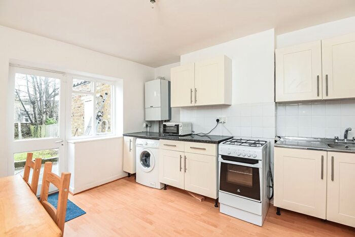 1 Bedroom Property To Rent In Woodside, Wimbledon, London, SW19