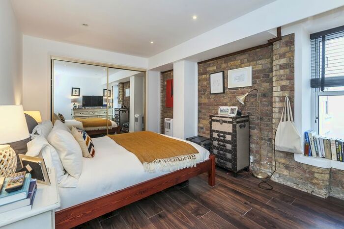 1 Bedroom Flat To Rent In St Saviours Wharf, Shad Thames, SE1
