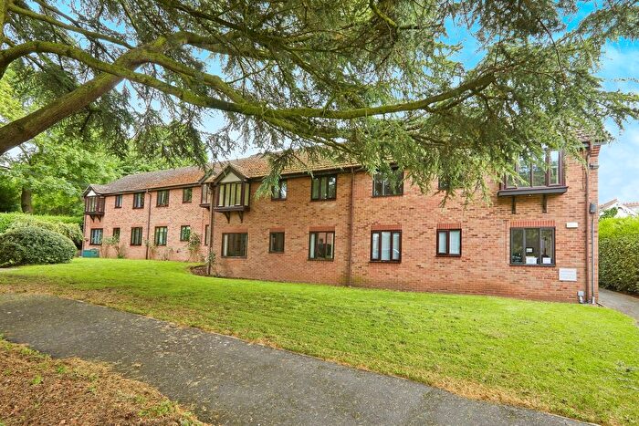2 Bedroom Flat For Sale In Stenson Road, Derby, DE23