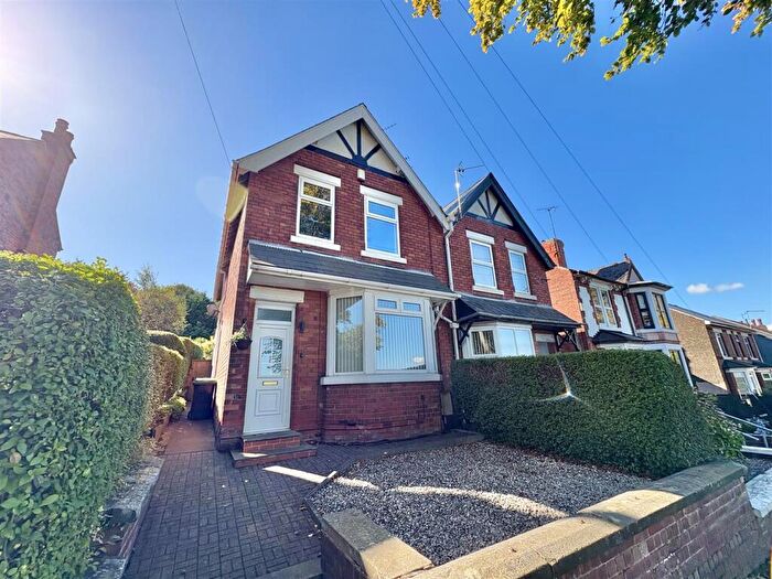2 Bedroom Semi-Detached House For Sale In Diamond Avenue, Kirkby-in-Ashfield, NG17