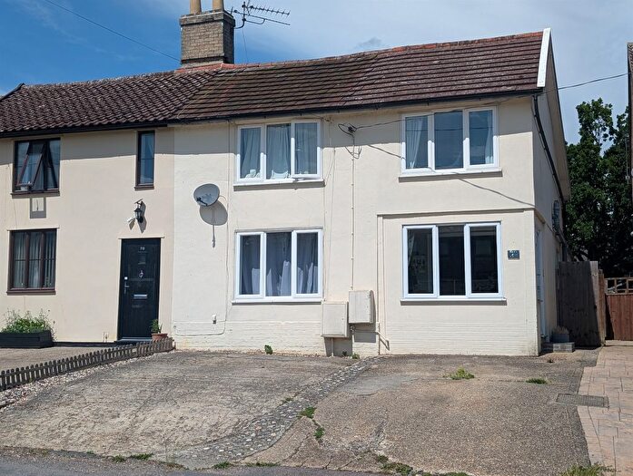 4 Bedroom Semi-detached House For Sale In Poplar Hill, Stowmarket, IP14