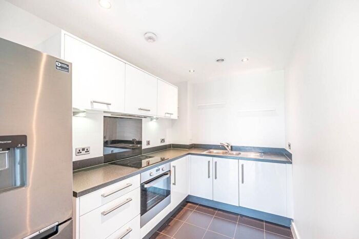 1 Bedroom Flat For Sale In Nobel Close, Colindale, London, NW9