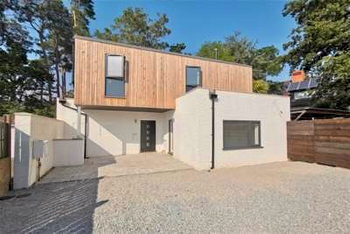 2 Bedroom House To Rent In Blandford Road, Upton, BH16