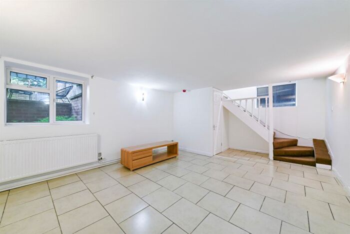 1 Bedroom Apartment To Rent In Chatsworth Road, Croydon, CR0