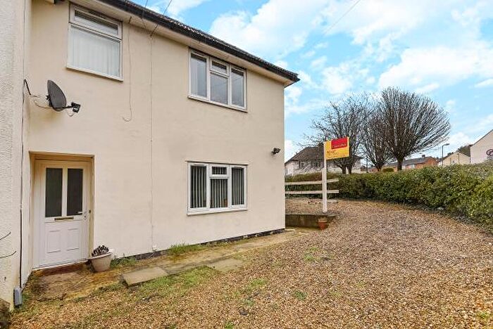 1 Bedroom Flat To Rent In Saxon Way, Headington, Oxford, OX3