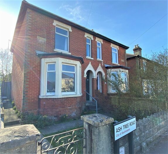 4 Bedroom Semi-Detached House To Rent In Ash Tree Road, Bitterne, Southampton, SO18