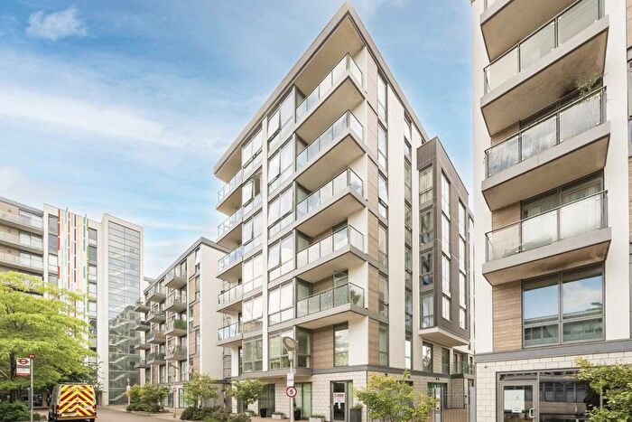 2 Bedroom Flat For Sale In Ealing Road, Brentford, TW8