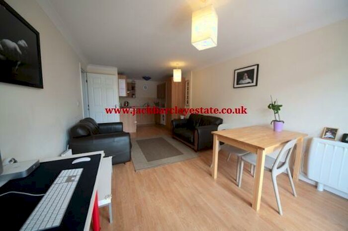 1 Bedroom Flat To Rent In Bailey House, - Talwin Street, Olympic Village, Bromley By Bow, London, E3