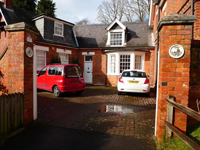 1 Bedroom Cottage To Rent In The Coach House, St. Peters Avenue, Caversham, Reading, Berkshire, RG4