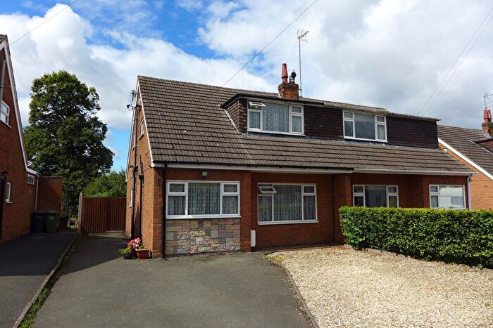 3 Bedroom Bungalow To Rent In Bridge Road, Cookley, DY10