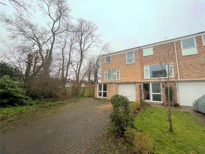 3 Bedroom End Of Terrace House To Rent In Cornford Close, Bromley, BR2