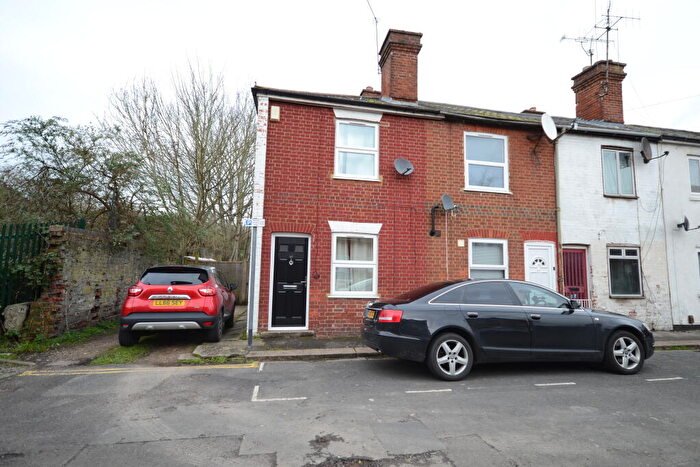 2 Bedroom End Of Terrace House To Rent In Lower Brook Street, Reading, RG1