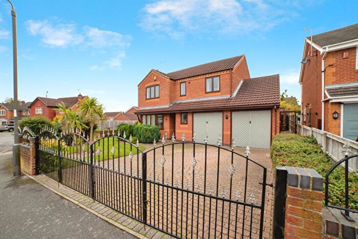 4 Bedroom Detached House For Sale In Victoria Avenue, Heanor, DE75