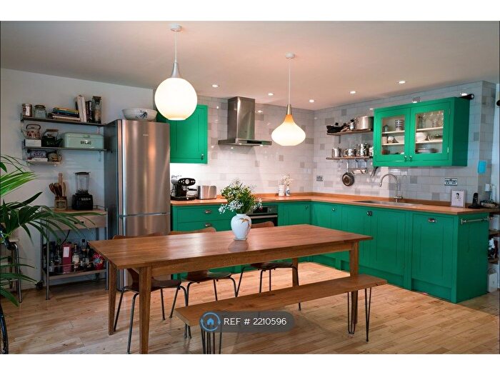 2 Bedroom Flat To Rent In Hacon Square, London Fields, E8