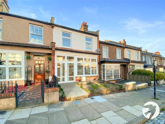 3 Bedroom Detached House To Rent In Congress Road, Abbey Wood, London, SE2