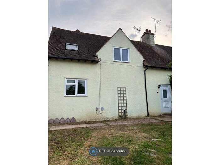 4 Bedroom Semi-Detached House To Rent In Barden Park Road, Tonbridge, TN9