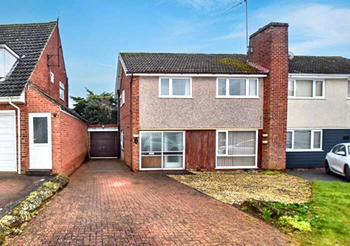 3 Bedroom Semi Detached House For Sale In Barnard Close, Duston, Northampton, NN5