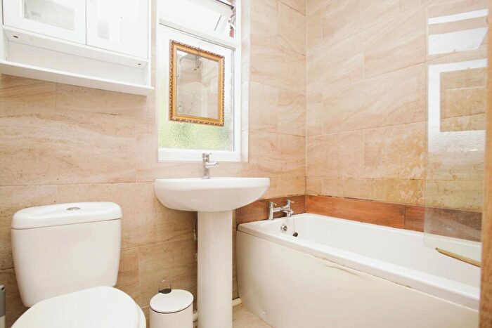 3 Bedroom Terraced House For Sale In Wallace Road, Keresley, Coventry, CV6