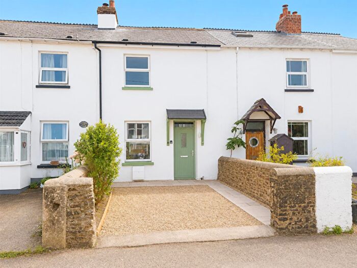 3 Bedroom Terraced House For Sale In Riverbank Cottages, Bideford, EX39