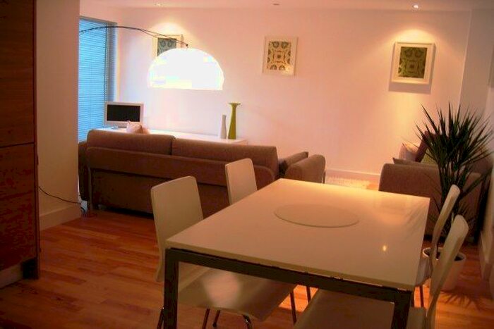 2 Bedroom Flat To Rent In Chadwick Street, Leeds, LS10