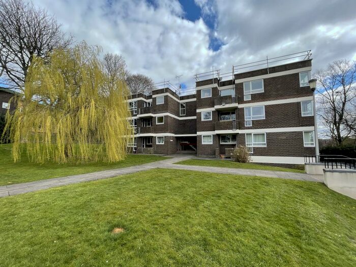 2 Bedroom Flat To Rent In Newton Park Court, Chapel Allerton, Leeds, LS7