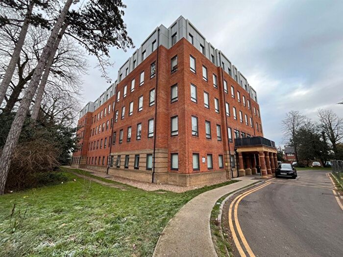 Studio To Rent In Green Street, Sunbury On Thames, TW16