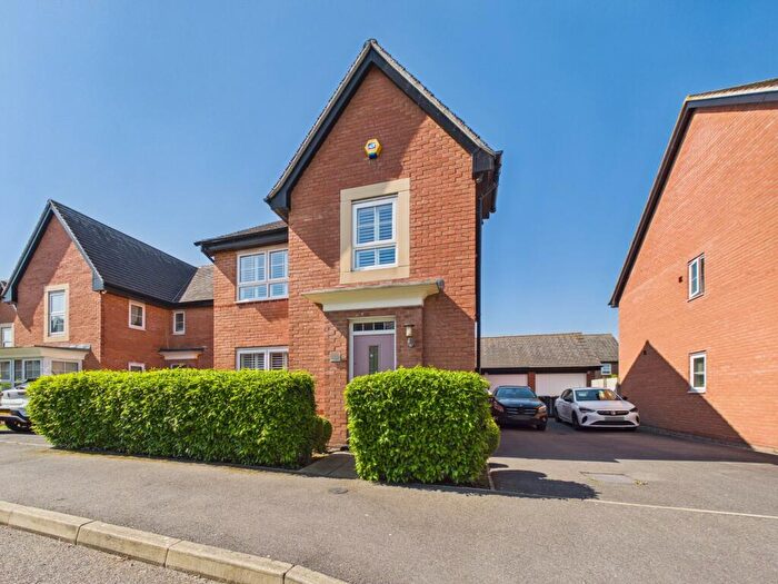 4 Bedroom Detached House For Sale In Merevale Way, Stenson Fields, DE24