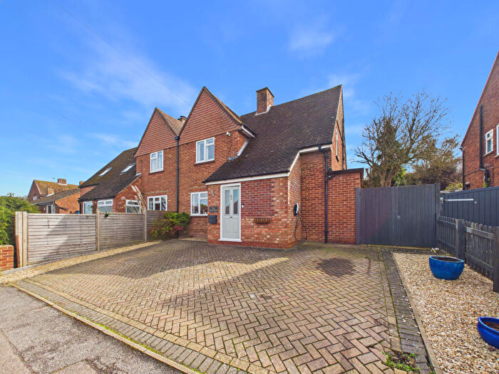 3 Bedroom Semi Detached House For Sale In Lime Road, Princes Risborough, Buckinghamshire, HP27