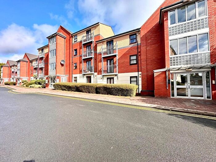 2 Bedroom Flat To Rent In Albert Road, Tamworth, B79