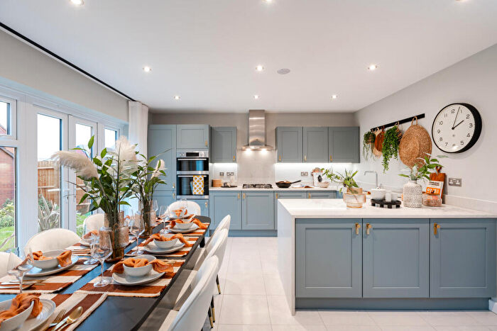 4 Bedroom Detached House For Sale In Blackthorn Way, Cullompton, EX15