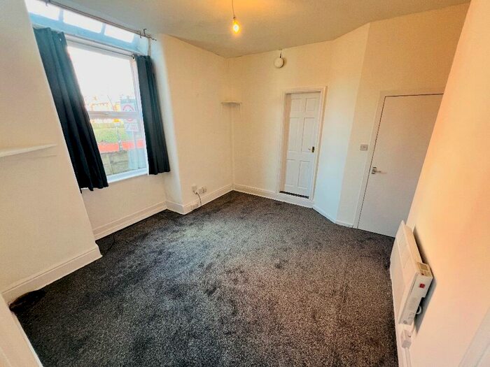 Studio To Rent In Barton Road, Stretford, Manchester, M32