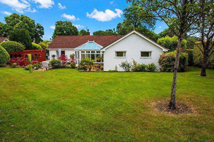 3 Bedroom Bungalow For Sale In Moorlands, West Hill, EX11