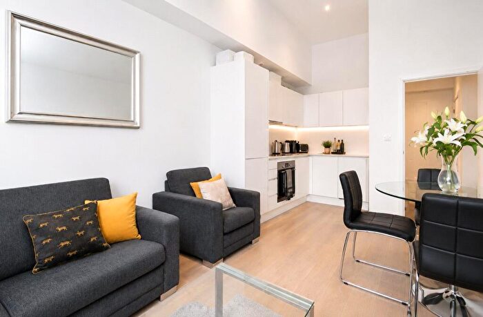 1 Bedroom Apartment To Rent In Sail Loft Court, Clyde Square, London, E14