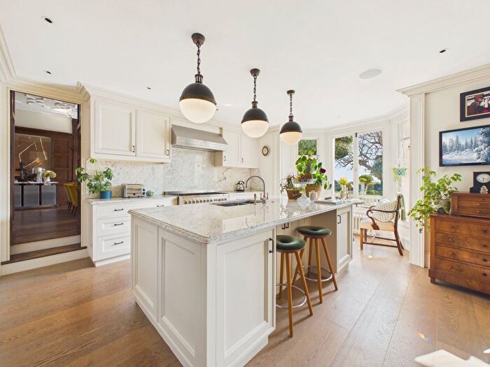 2 Bedroom Flat For Sale In The Bayle, Folkestone, Kent, CT20