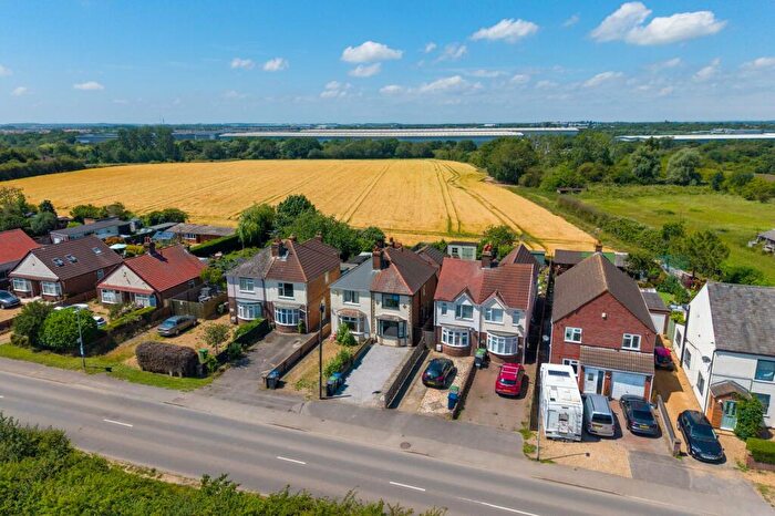 3 Bedroom Semi-Detached House For Sale In Peterborough Road, Farcet, PE7