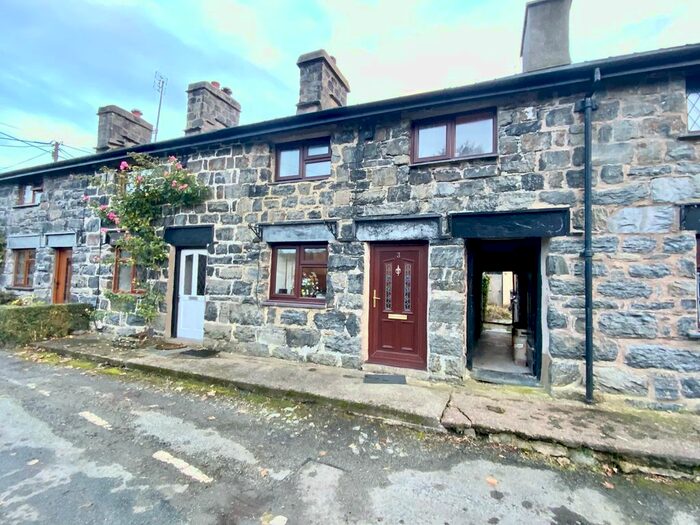 3 Bedroom Terraced House For Sale In High Street, Ysbyty Ifan, Betws-Y-Coed, LL24