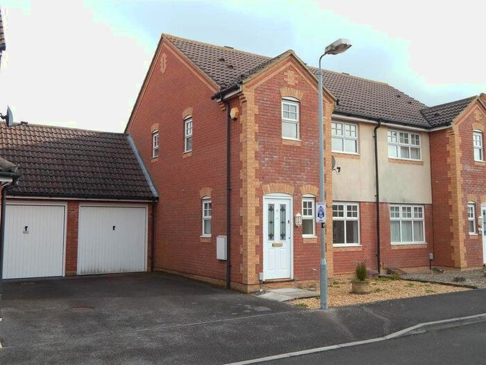 3 Bedroom Semi-Detached House To Rent In Diddledown Road, Amesbury, SP4