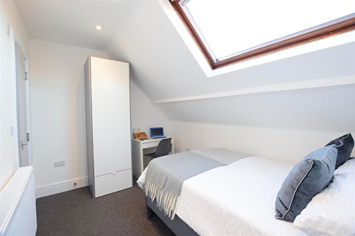 5 Bedroom End Of Terrace House To Rent In Abbot Street - Student Ensuite House - /, LN5