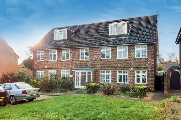 1 Bedroom Apartment To Rent In Lavender Hill, Enfield, EN2