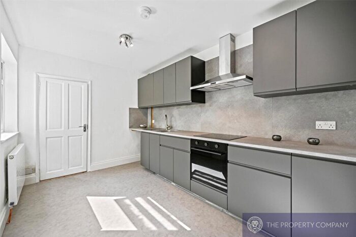 4 Bedroom Terraced House To Rent In Hertford Road, London, N9