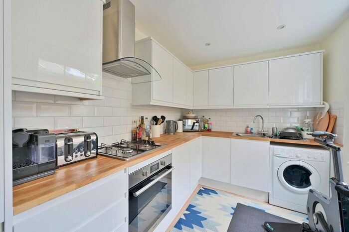 2 Bedroom Terraced House To Rent In Lifford Street, Putney, London, SW15