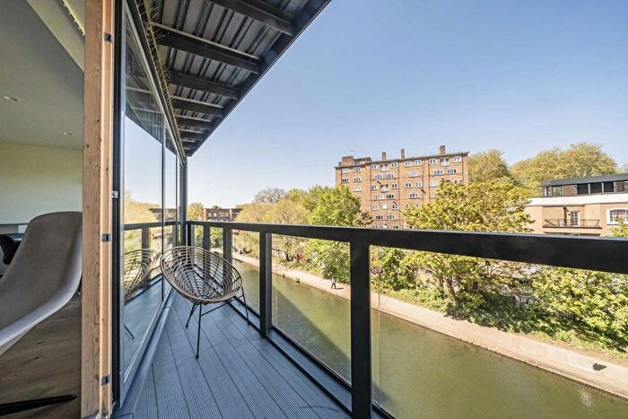 2 Bedroom Flat To Rent In Poole Street, Shoreditch Park, N1